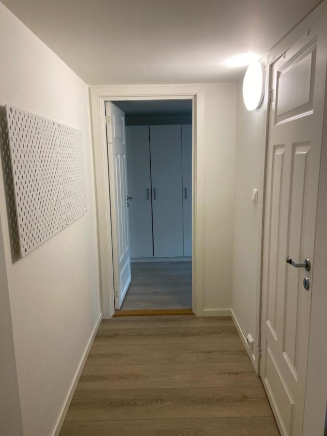 Modern In Classic House, Close To And Center Appartement *