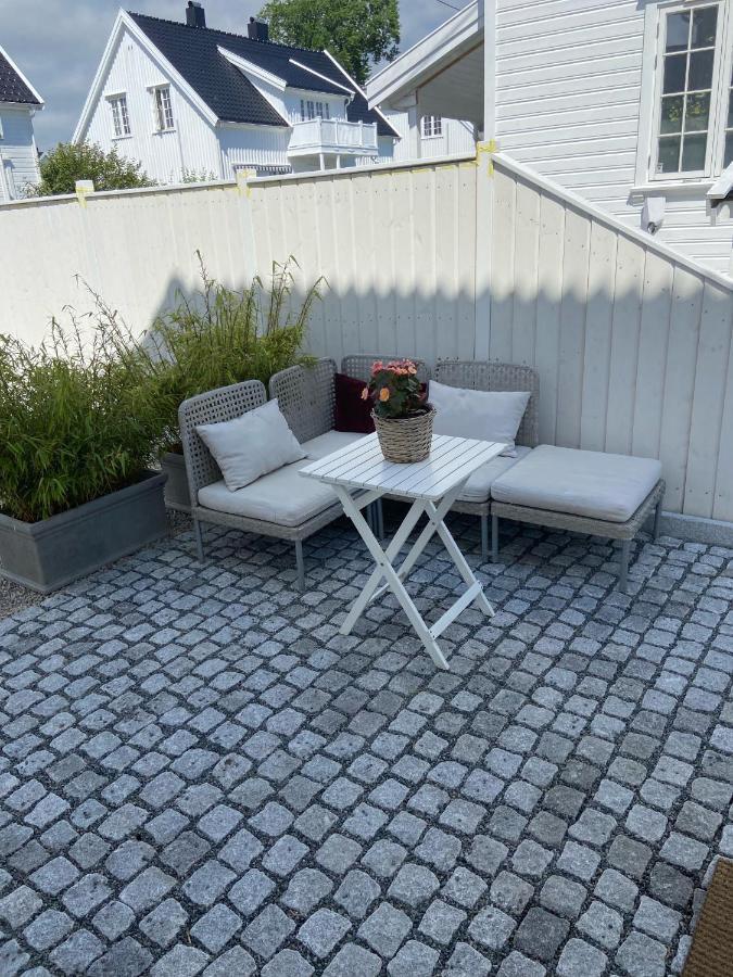 Appartement Modern In Classic House, Close To And Center *